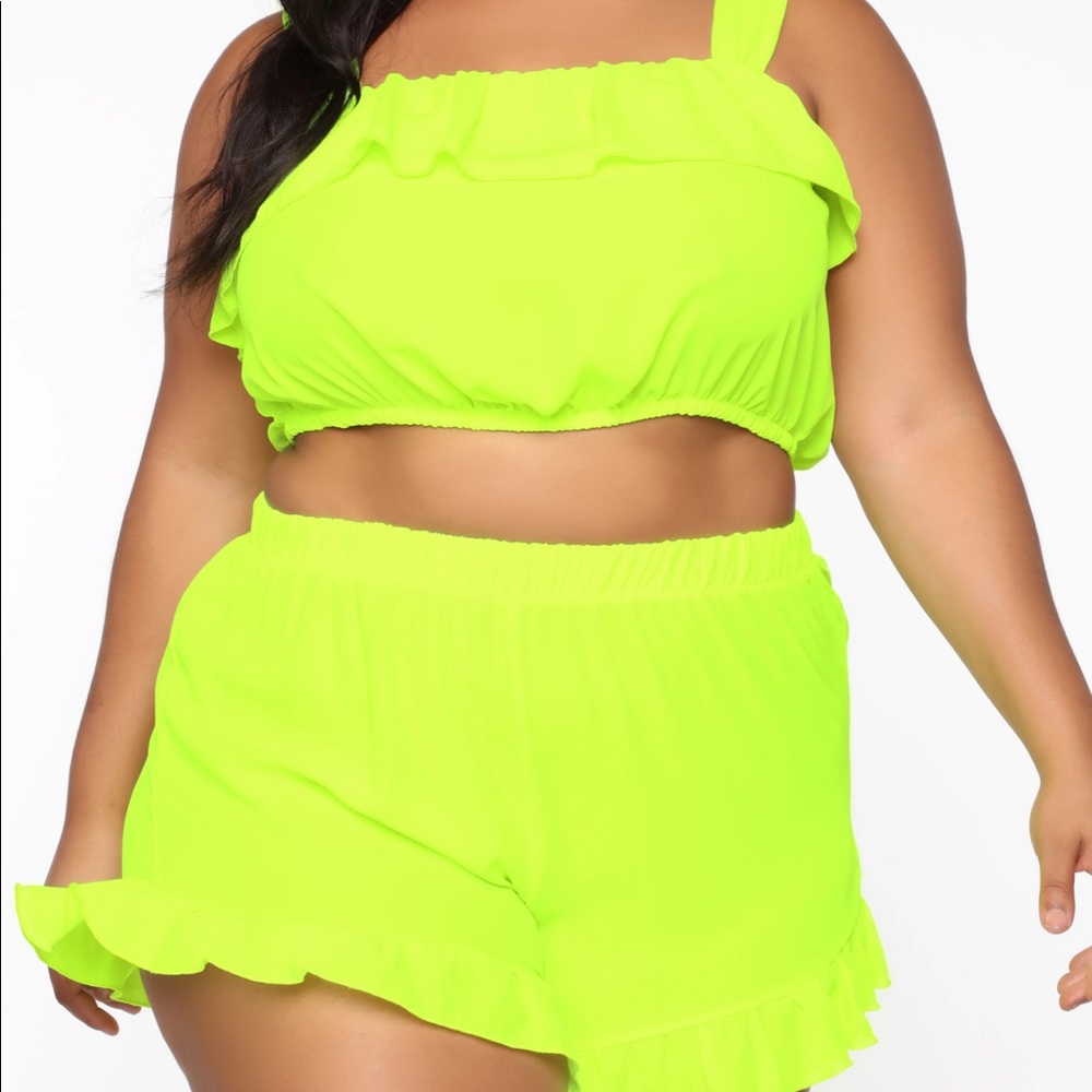 Ruby Ruffle Short Set